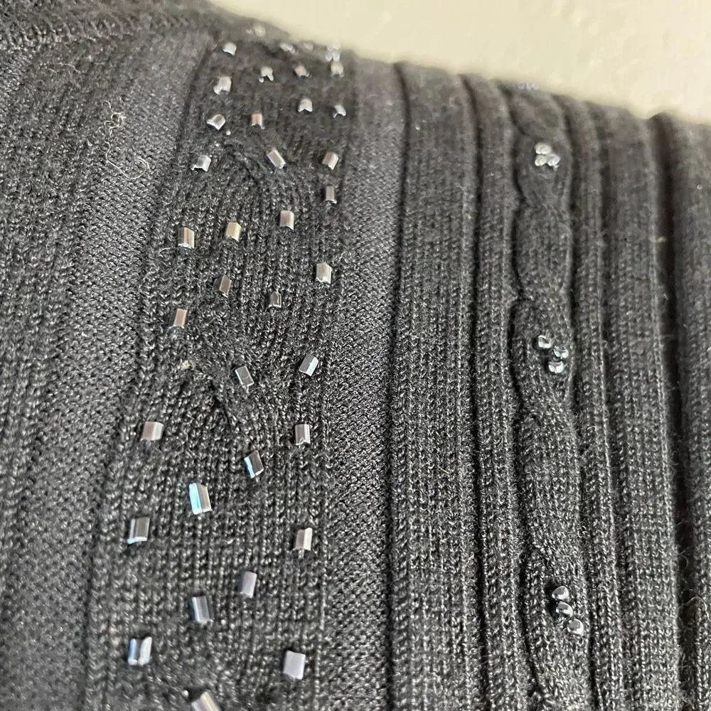 RQT Sleeveless Beaded Sweater Top Size Petite L EUC